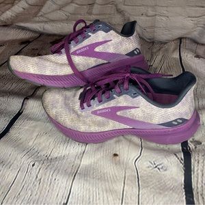 Brooks Launch 8 Women's Size 5 Running Shoes 1203451B594 Gray Purple